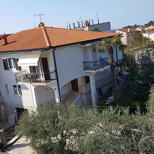 Helena Apartman